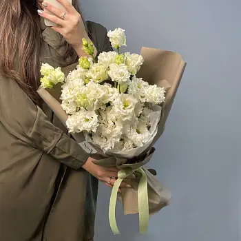 Букет из 7 белых эустом