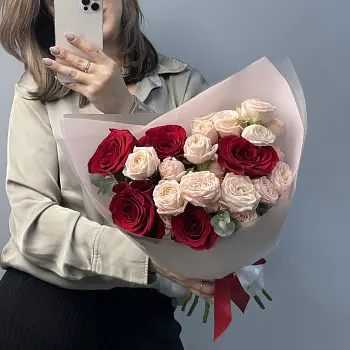 Дуо-букет роз Explorer и Bombastic М