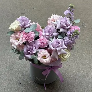 Букет в шляпной коробке Purple Dream L
