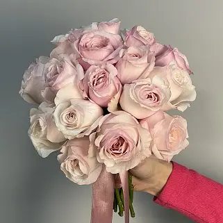 Свадебный букет невесты из пионовидных роз Keira