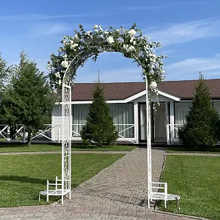 Арка из живых цветов #2