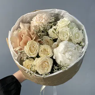 Сборный букет с пионом My honey S