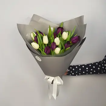 Букет из 15 тюльпанов (микс)
