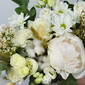 Полевой свадебный букет невесты с пионом #1