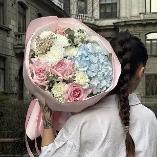 Сборный букет Весеннее небо S