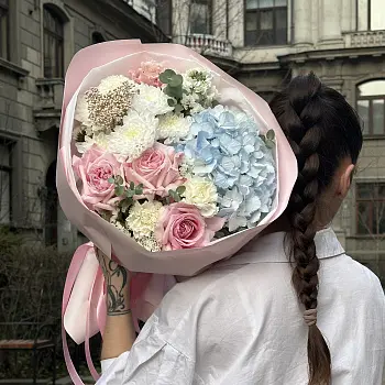 Сборный букет Весеннее небо S