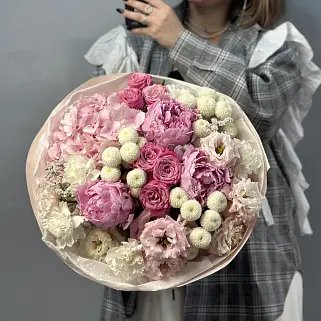 Сборный букет Малиновый чизкейк L