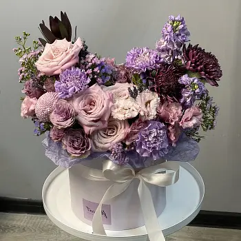 Букет в шляпной коробке Сиреневый туман