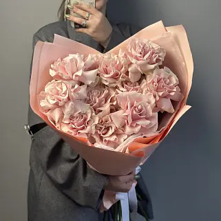 Букет из 11 французских роз Pink Mondial