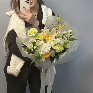 Сборный букет Sunny S