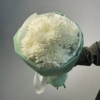 Букет из 5 белых хризантем