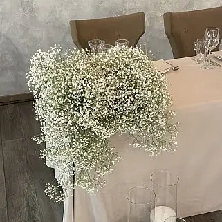 Настольная композиция из гипсофилы