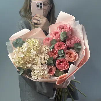 Дуо-букет пионовидных роз Pink Expression и гортензий M