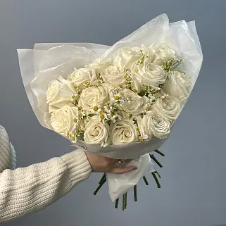 Дуо-букет роз Playa Blanca и матрикарии L