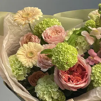 Сборный букет Savage garden S