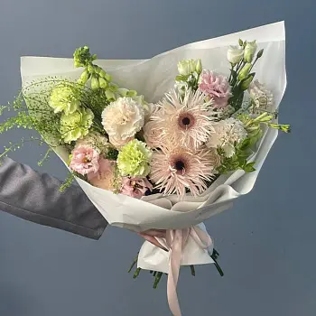 Сборный букет Джун M