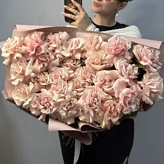 Букет из 25 французских роз Pink Mondial