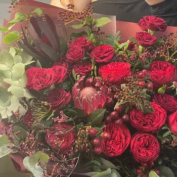 Сборный букет Красный бархат