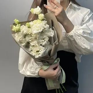 Букет из 5 белых эустом