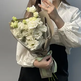 Букет из 5 белых эустом