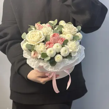 Букет в шляпной коробке Air kiss