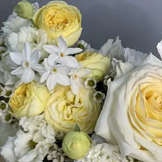 Букет в шляпной коробке Yellow garden S