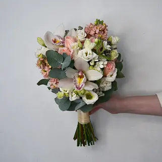 Свадебный букет невесты Кремовый с орхидеей