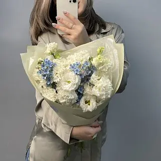 Дуо-букет эустомы и твидии M