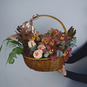 Корзина с орхидеями Амур