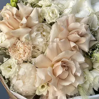 Сборный букет с пионом Моя дорогая L