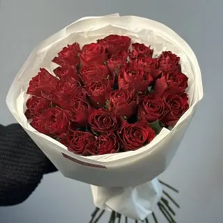 Букет из 25 красных роз 50см (Кения)