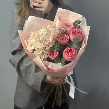 Дуо-букет пионовидных роз Pink Expression и гортензий S