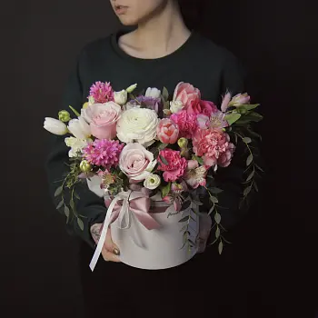 Букет в шляпной коробке Аромат весны