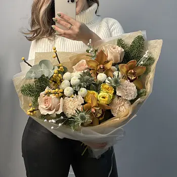 Золотой зимний букет M