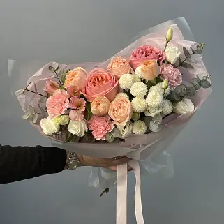 Сборный букет Первое свидание М