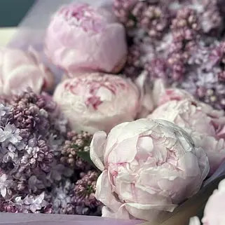 Дуо-букет пионов и сирени M