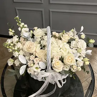Цветочная корзина White