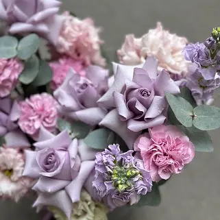 Букет в шляпной коробке Purple Dream L