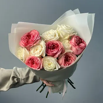 Букет пионовидных роз Pink Expression и Playa Blanca S