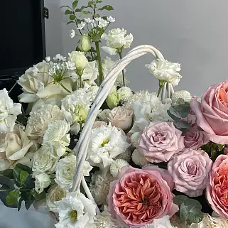 Цветочная корзина Лав