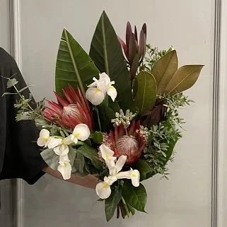 Мужской букет с протеей