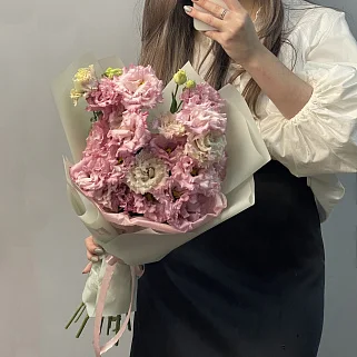 Букет из 9 розовых эустом