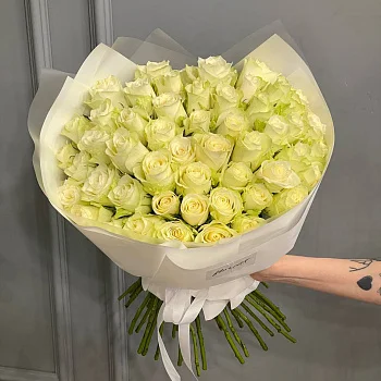 Букет из 51 белой розы 50см (Кения)