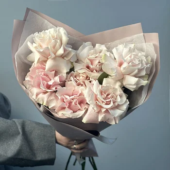 Букет из 7 французских роз Pink Mondial