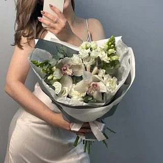 Сборный букет Совершенство S