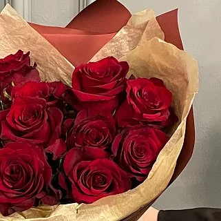 Букет из 11 красных роз 50см