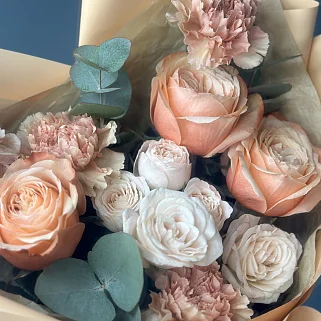 Сборный букет Персиковый комплимент