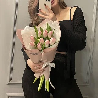 Букет из 9 розовых тюльпанов