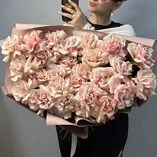 Букет из 25 французских роз Pink Mondial