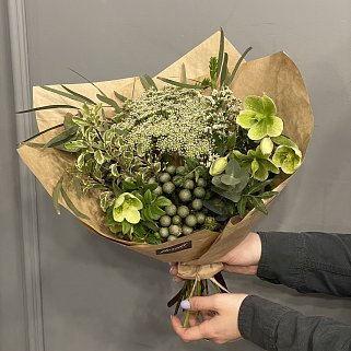 Сборный букет Зеленый в крафте S